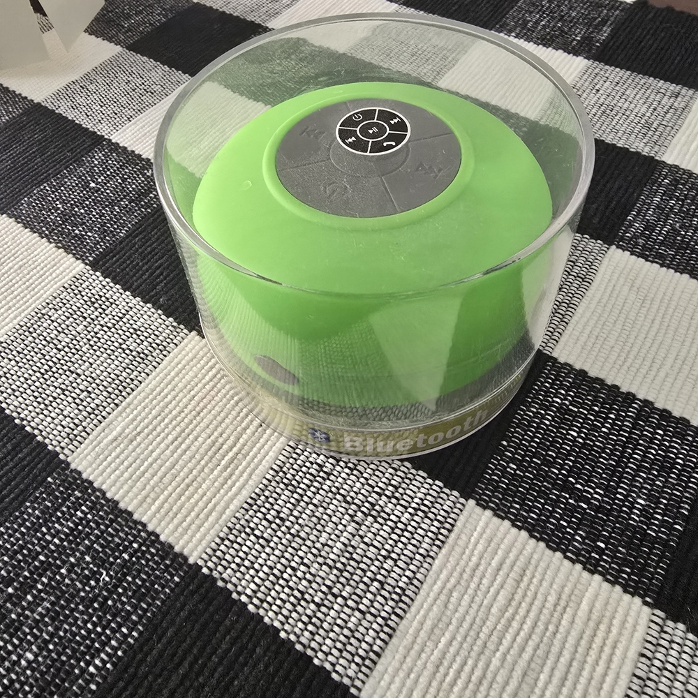 Green Bluetooth Speaker